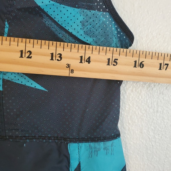 Lululemon Athletica Pack It Run Vest Full Zip Sleeveless Hood Lightweight Size 4 - Picture 3 of 10